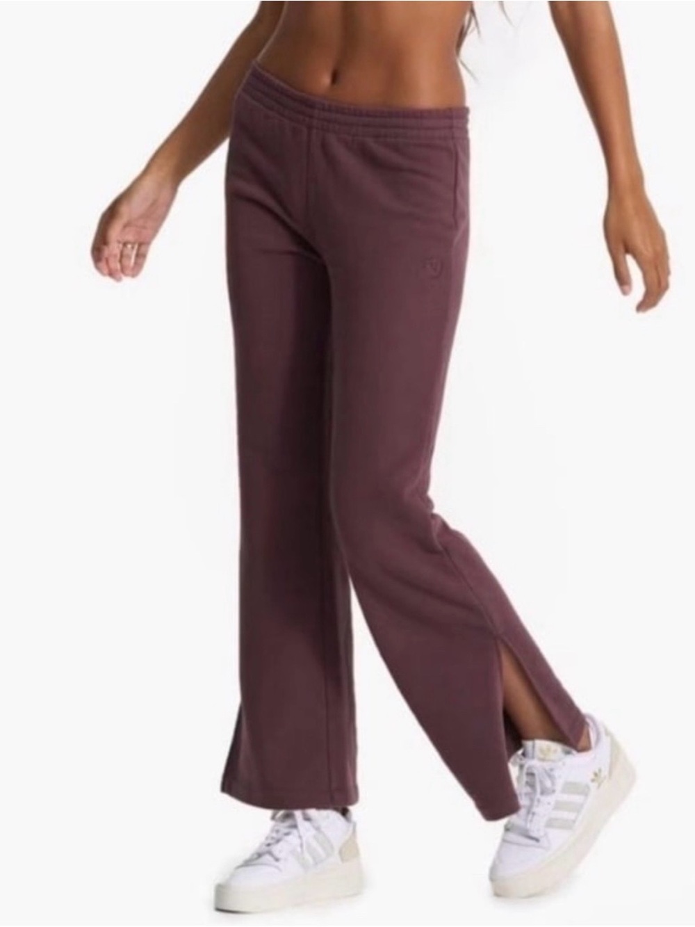 Vuori Women's Sedona Wideleg Sweatpants 
Chestnut Purple size M GUC